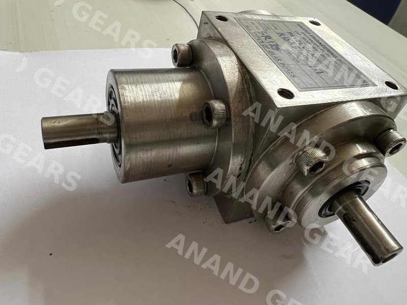 Bevel Gearbox manufactured by Anand Gears, Bhayander — workshop photo 2