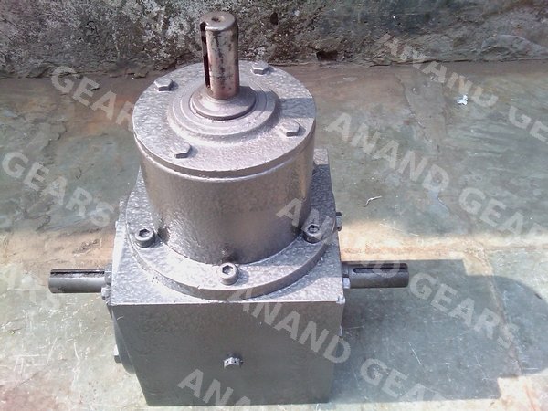 Bevel Gearbox manufactured by Anand Gears, Bhayander — workshop photo 4