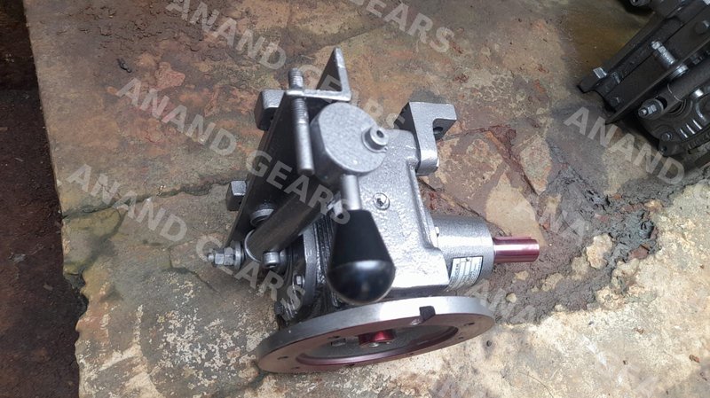 Clutch Gearbox manufactured by Anand Gears, Bhayander — workshop photo 9