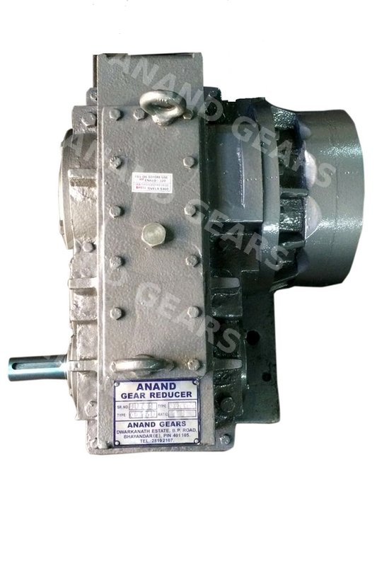 Extruder Gearbox manufactured by Anand Gears, Bhayander — workshop photo 3