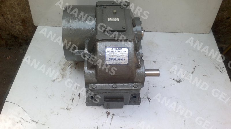 Extruder Gearbox manufactured by Anand Gears, Bhayander — workshop photo 8