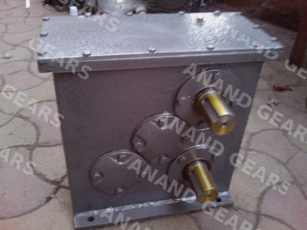 Helical Gearbox manufactured by Anand Gears, Bhayander — workshop photo 11