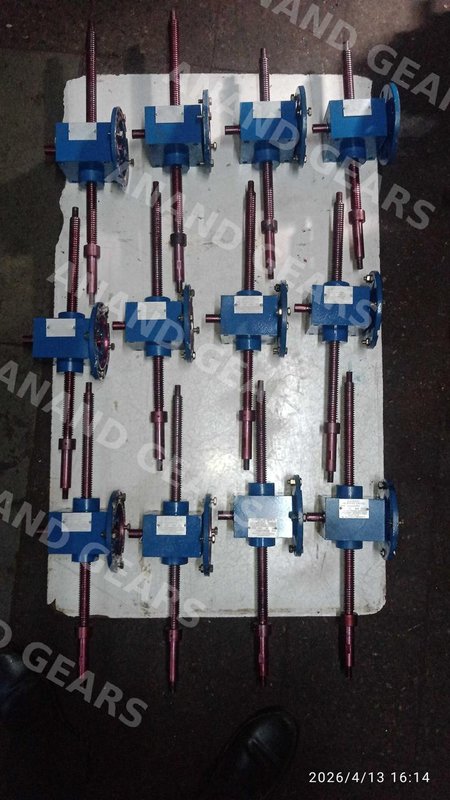 Screw Jack manufactured by Anand Gears, Bhayander — workshop photo 6