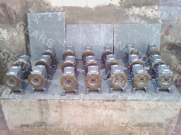 Worm Gearbox manufactured by Anand Gears, Bhayander — workshop photo 17