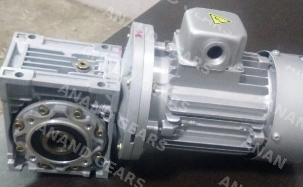 Worm Gearbox manufactured by Anand Gears, Bhayander — workshop photo 24